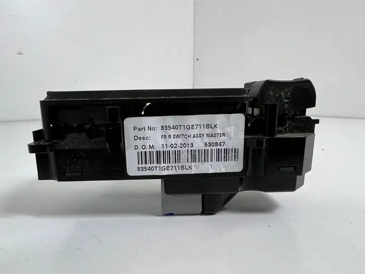 Honda CR-V (2012 - 2016) 83540T1GE711BLK Блок кнопок стеклоподъемников — фото 3