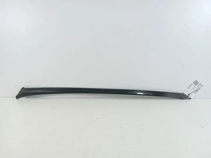 Mercedes-Benz C W204 (2007 - 2014) A2046907462 Накладка стоек лобового стекла — фото 1