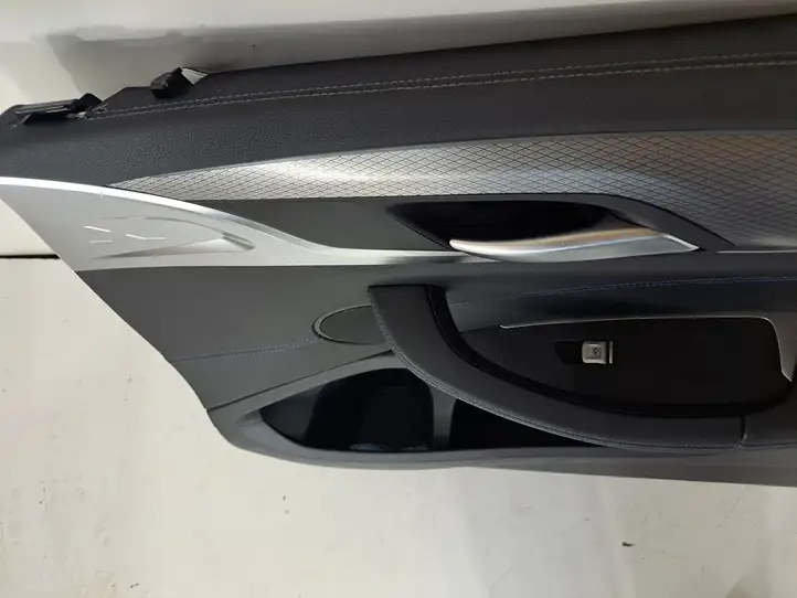 BMW X3 G01 (2018 - 2024) 7410282 Обшивка передней двери — фото 4