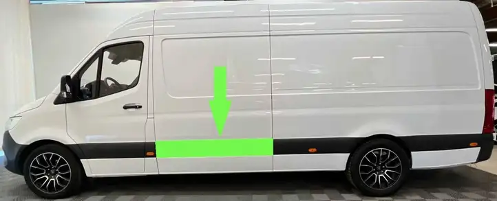 Mercedes-Benz Sprinter W907 W910 (2018 - ) A9106900600 Молдинги раздвижных дверей — фото 1