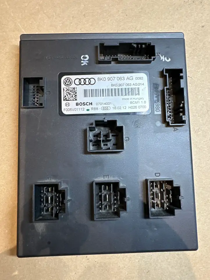 Audi A5 8T 8F (2011 - 2016) 8K0907063AG Модуль комфорта — фото 3
