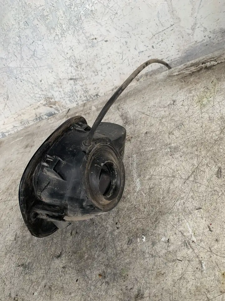 Volvo S60 (2010 - 2013) 31335707 Крышка топливного бака — фото 3