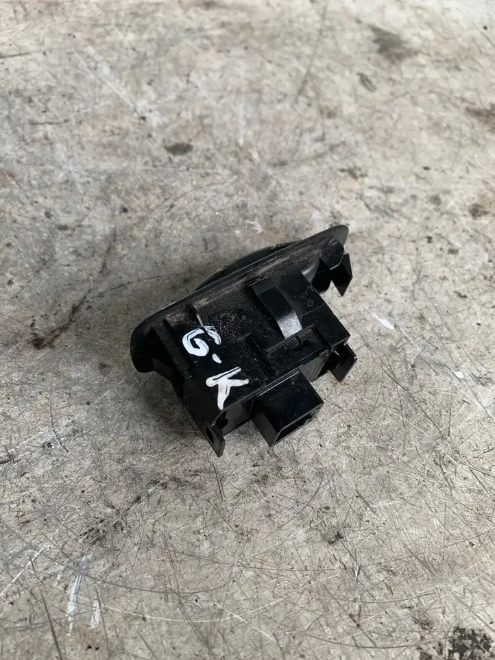 Toyota Corolla E120 E130 (2000 - 2004) 54035117 Кнопка стеклоподъемников — фото 1