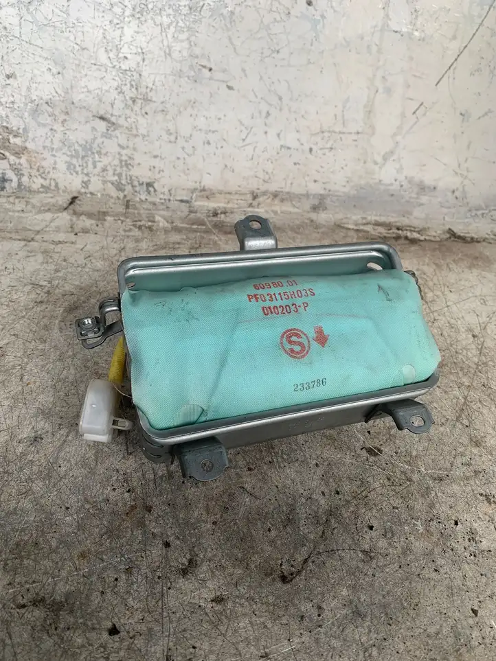 Toyota Corolla E120 E130 (2000 - 2004) Подушка безопасности пассажира — фото 1