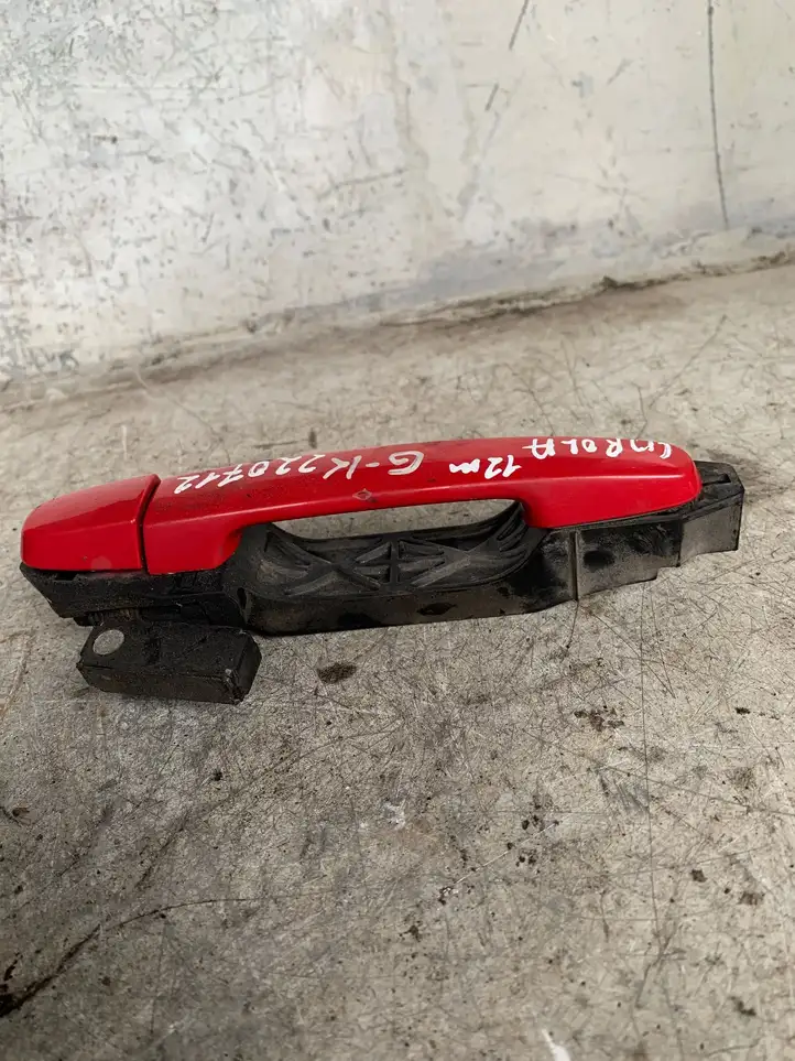 Toyota Corolla E120 E130 (2000 - 2004) Наружная ручка задней двери — фото 2