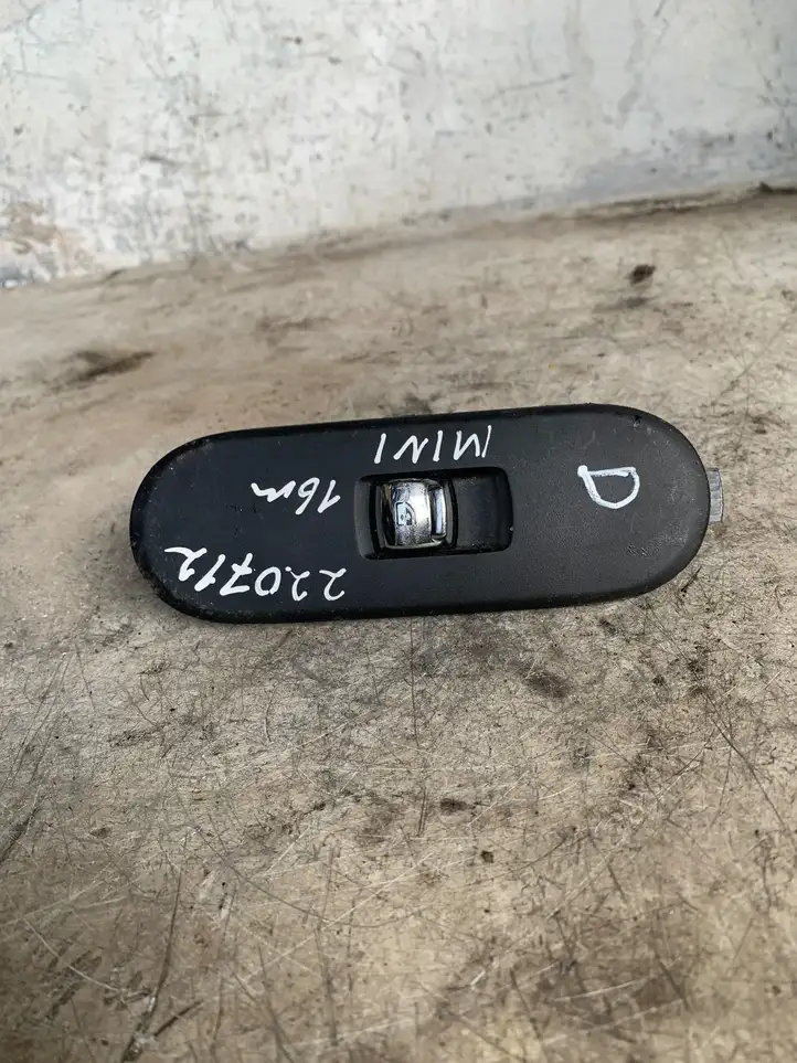Mini One Cooper R56 (2012 - 2020) 935486601 Кнопка стеклоподъемников — фото 1