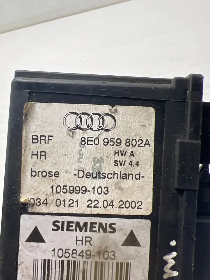 Audi A4 S4 B6 8E 8H (2000 - 2006) 8E0959802A Стеклоподъемник задней двери — фото 2