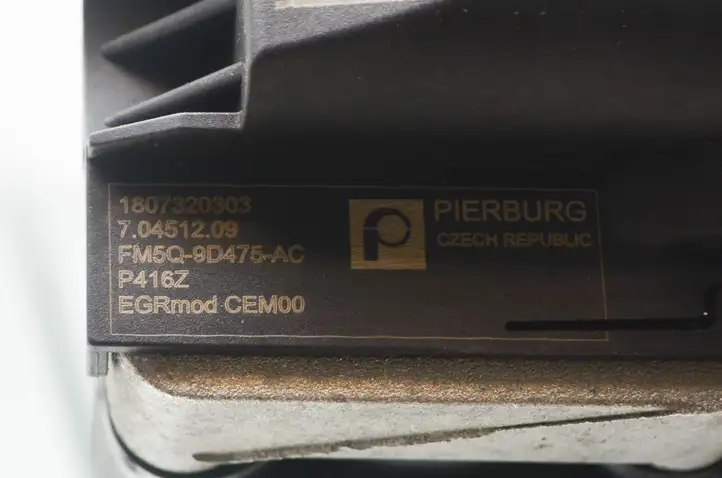 Ford Kuga II (2013 - 2019) 1807320303 Охладитель клапана EGR — фото 4