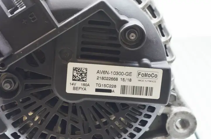 Ford Kuga II (2013 - 2019) AV6N10300GE Генератор — фото 2