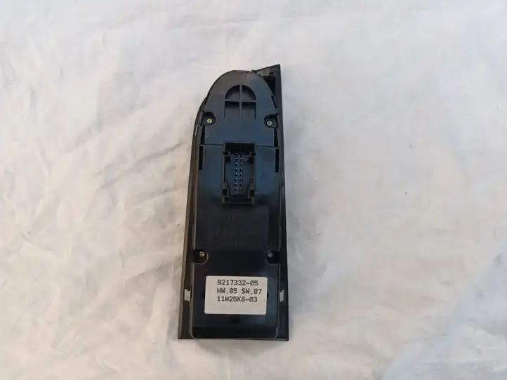 BMW 3 E90 E91 (2005 - 2012) 9217332 Кнопка стеклоподъемников — фото 3