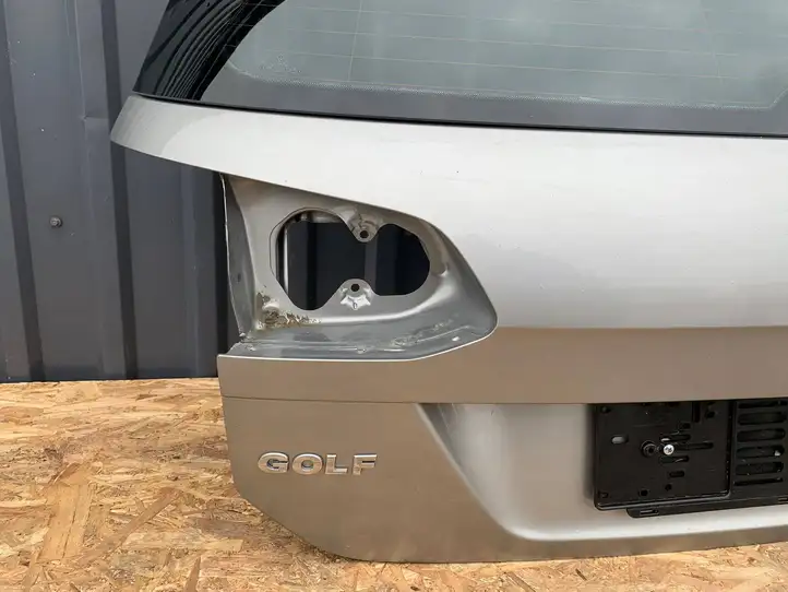Volkswagen Golf VII (2013 - 2019) 5G9827025E Крышка багажника — фото 8