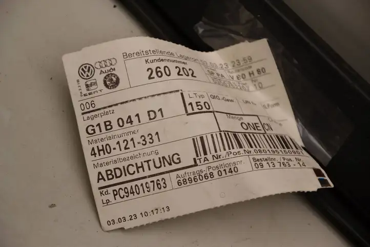 Audi A8 S8 D4 4H (2010 - 2014) 4H0121331 Облицовка радиатора — фото 3