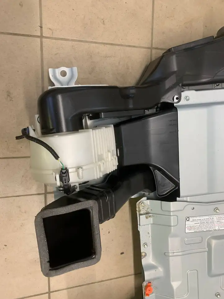 Toyota RAV 4 (XA40) (2012 - 2018) G928048100 Аккумулятор гибридного / электрического автомобиля — фото 13