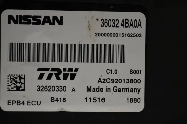Nissan Qashqai (2013 - 2017) 360324BA0A Блок управления стояночным тормозом — фото 4