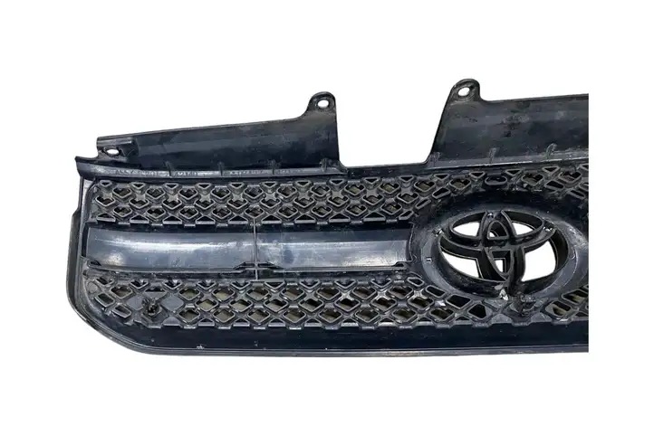 Toyota RAV 4 (XA20) (2000 - 2005) 0842342150 Передняя решетка — фото 4