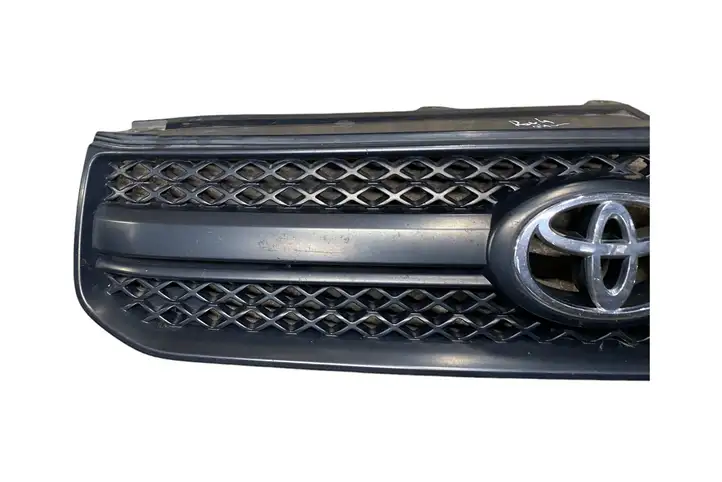 Toyota RAV 4 (XA20) (2000 - 2005) 0842342150 Передняя решетка — фото 5