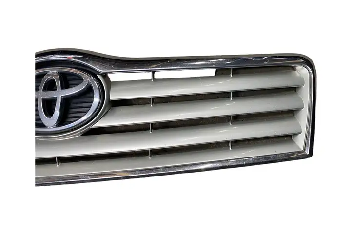Toyota Avensis T250 (2003 - 2006) 531140D060 Передняя решетка — фото 2