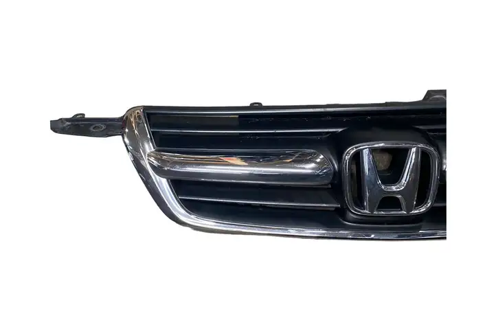 Honda CR-V (2004 - 2006) Передняя решетка — фото 2