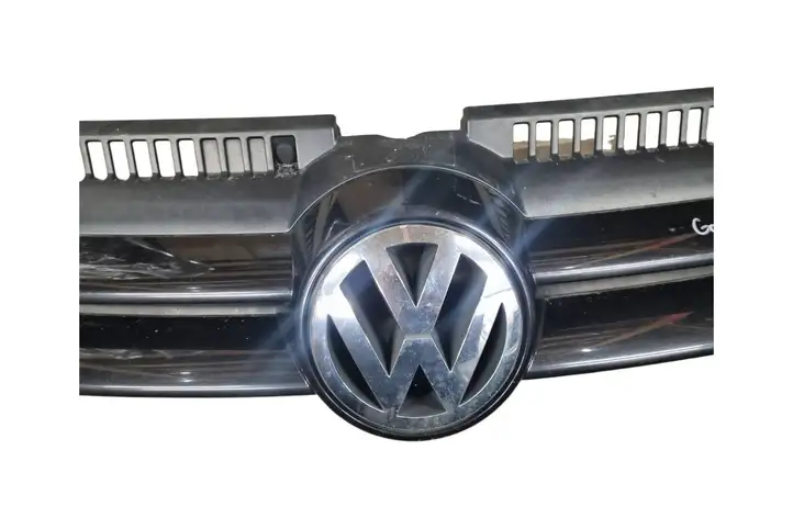 Volkswagen Golf Plus (2004 - 2008) 5M0853653 Верхняя решетка радиатора — фото 3
