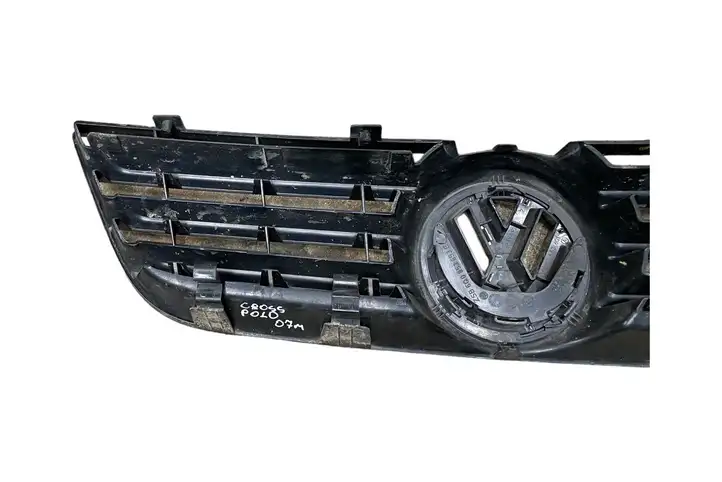 Volkswagen Cross Polo (2003 - 2009) 6Q0853653E Передняя решетка — фото 6
