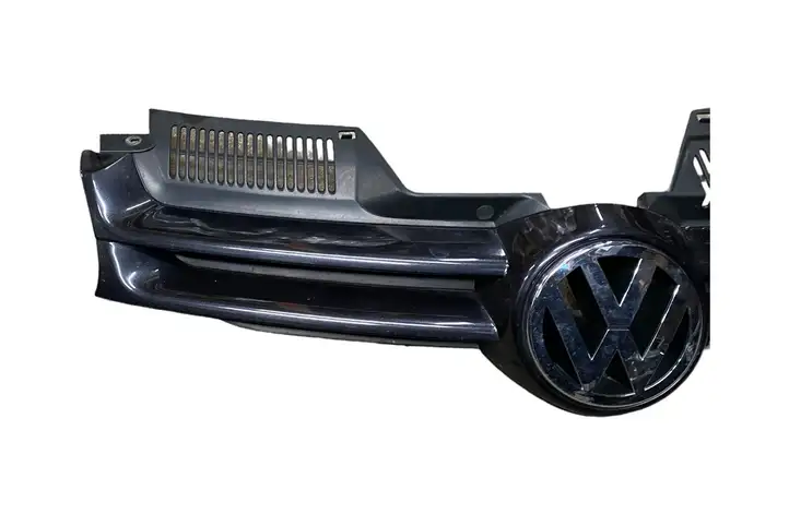 Volkswagen Golf V (2003 - 2009) 1K0853655A Передняя решетка — фото 4