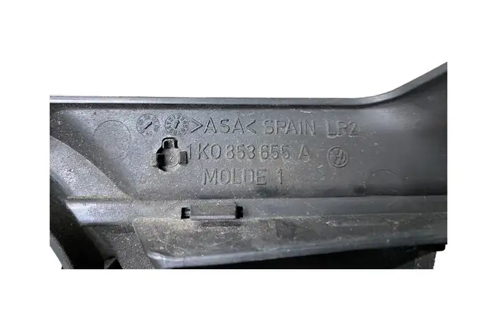Volkswagen Golf V (2003 - 2009) 1K0853655A Передняя решетка — фото 6