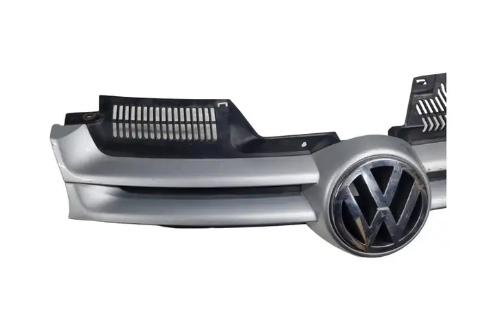 Volkswagen Golf V (2003 - 2009) 1K0853655A Передняя решетка — фото 4