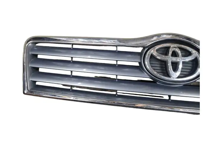 Toyota Avensis T250 (2003 - 2006) 531140D060 Верхняя решетка радиатора — фото 2