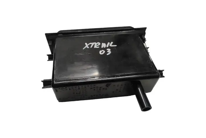 Nissan X-Trail T30 (2001 - 2007) 6847515020 Вещевой ящик — фото 2
