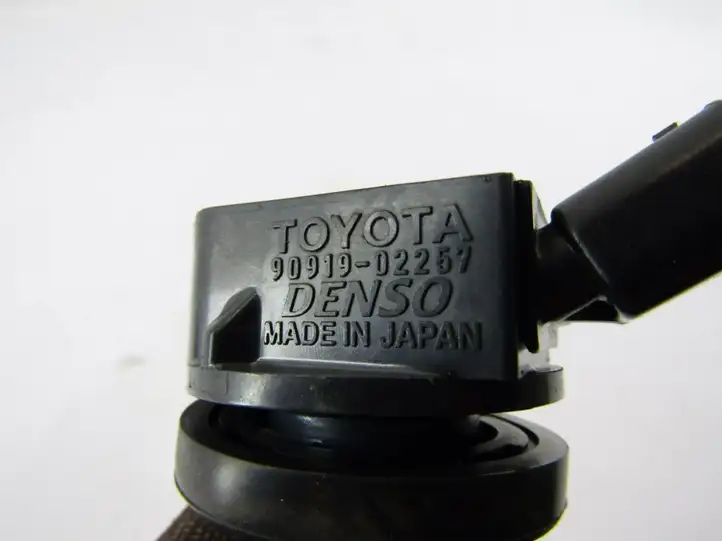 Toyota Verso (2009 - 2012) Катушка зажигания — фото 3