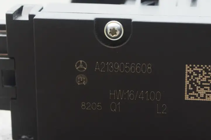 Mercedes-Benz E W213 (2016 - ) A2139056608 Кнопка ручного тормоза — фото 8