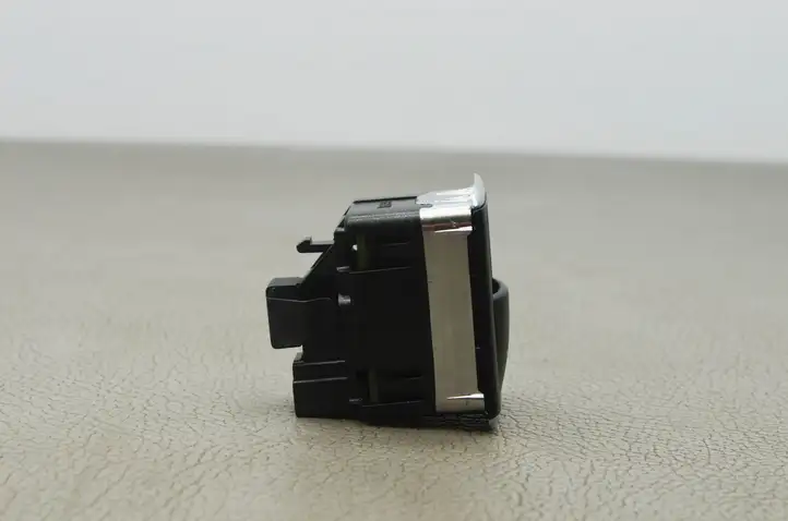 Mercedes-Benz E W212 (2009 - 2016) A2049058102 Блок кнопок стеклоподъемников — фото 4