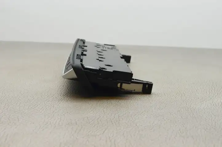 Audi A4 S4 B9 (2015 - 2019) 8W0925301 Блок кнопок на панели — фото 2