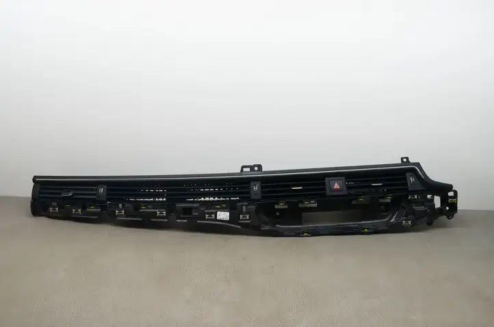 Audi A4 S4 B9 (2015 - 2019) 8W0971659 Воздушная решетка панели — фото 1