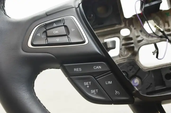 Ford Kuga II (2013 - 2019) Руль — фото 10