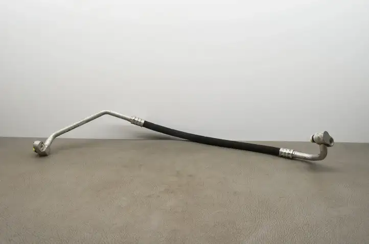 BMW 1 F20 F21 (2011 - 2019) 9212082 Трубки и шланги кондиционера — фото 2