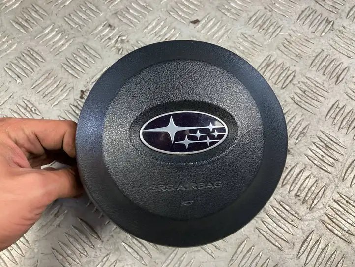 Subaru Outback (2009 - 2014) Подушка безопасности руля — фото 1