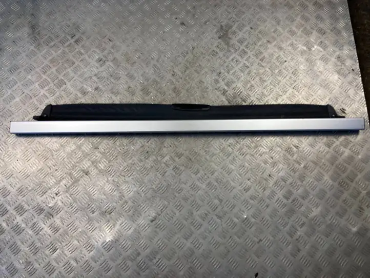 Subaru Outback (2003 - 2007) Шторка — фото 1