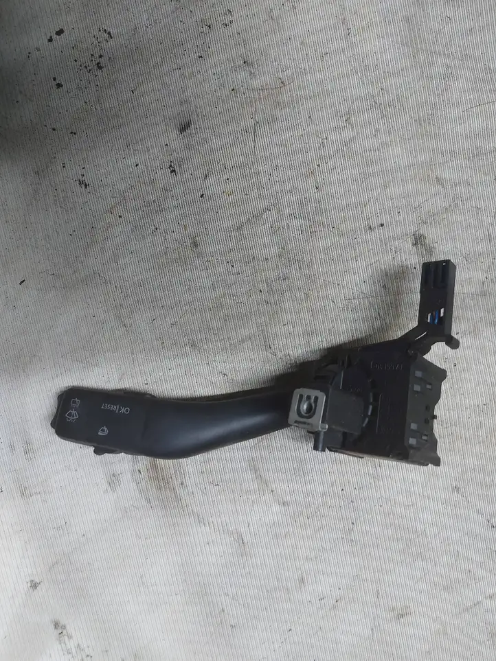 Volkswagen Touran I (2003 - 2010) 1k0953519a Переключатель стеклоочистителей — фото 1