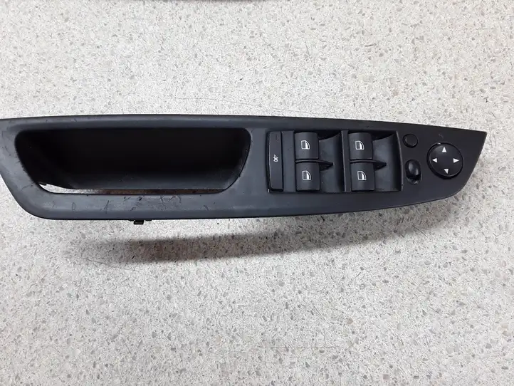 BMW X5 E70 (2006 - 2013) 9122121 Кнопка стеклоподъемников — фото 3