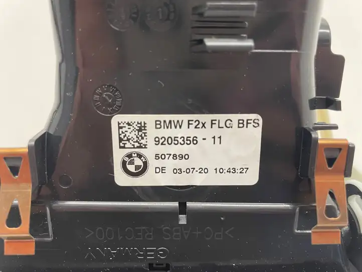 BMW 1 F20 F21 (2011 - 2019) 9205356 Боковой воздушный дефлектор — фото 2