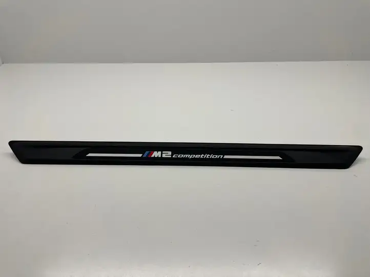 BMW M2 F87 (2018 - ) 7345103 Внутренняя обшивка порога (комплект) — фото 6