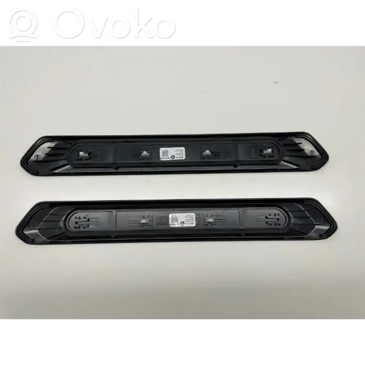 BMW X3 G01 (2018 - 2024) 8077612 Внутренняя отделка переднего порога — фото 3
