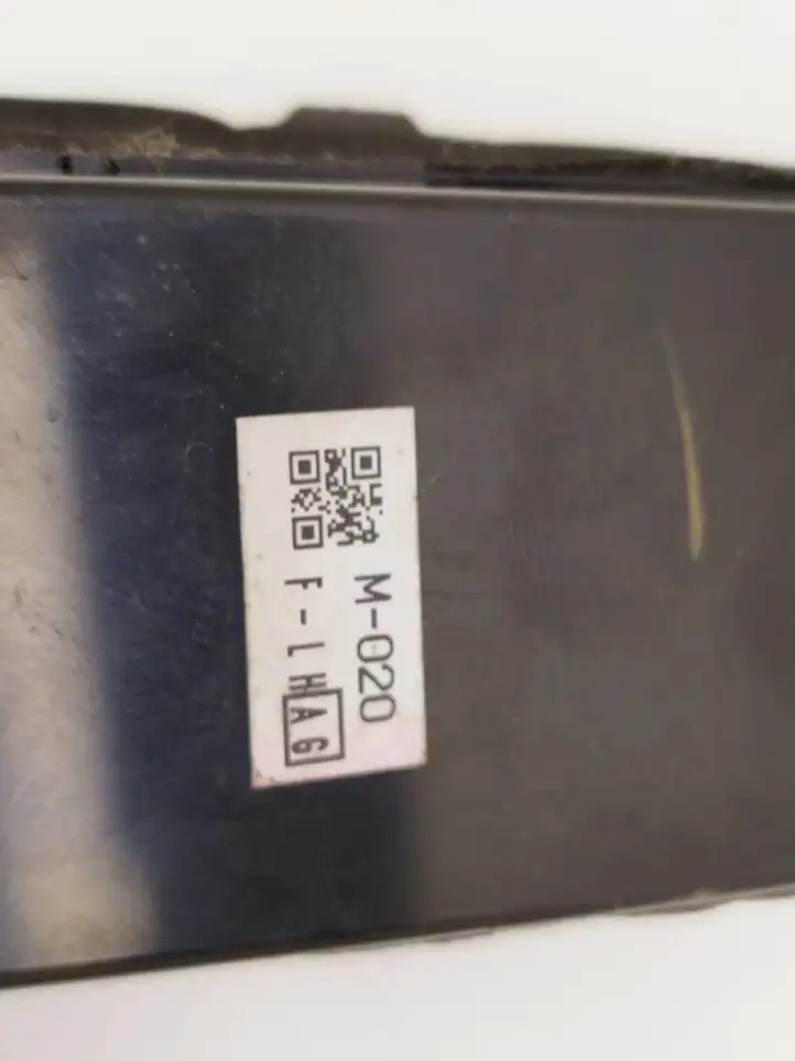 Subaru Legacy (2003 - 2009) M020 Кнопка стеклоподъемников — фото 3
