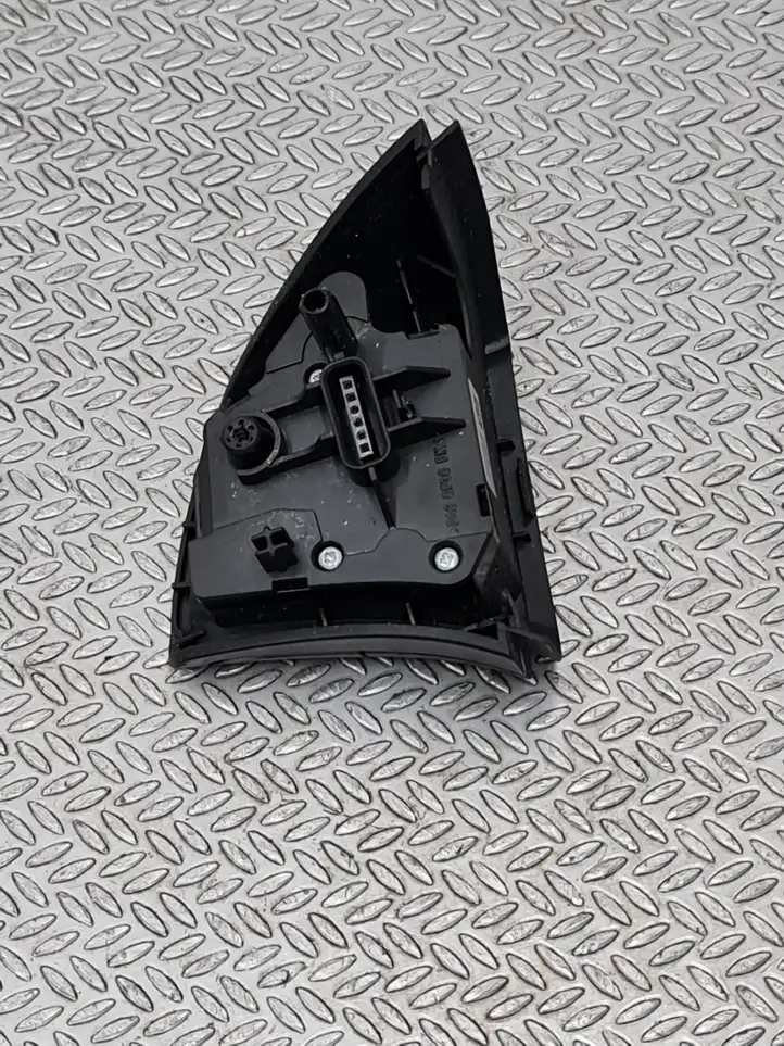 Mercedes-Benz B-class W245 (2005 - 2008) A1698207910 Кнопки на рулевом колесе — фото 2