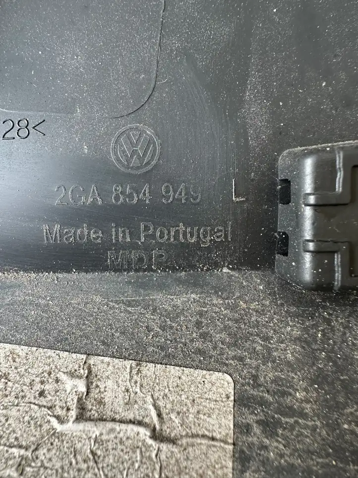 Volkswagen T-Roc (2017 - ) 2GA854949 Молдинг передней двери — фото 6