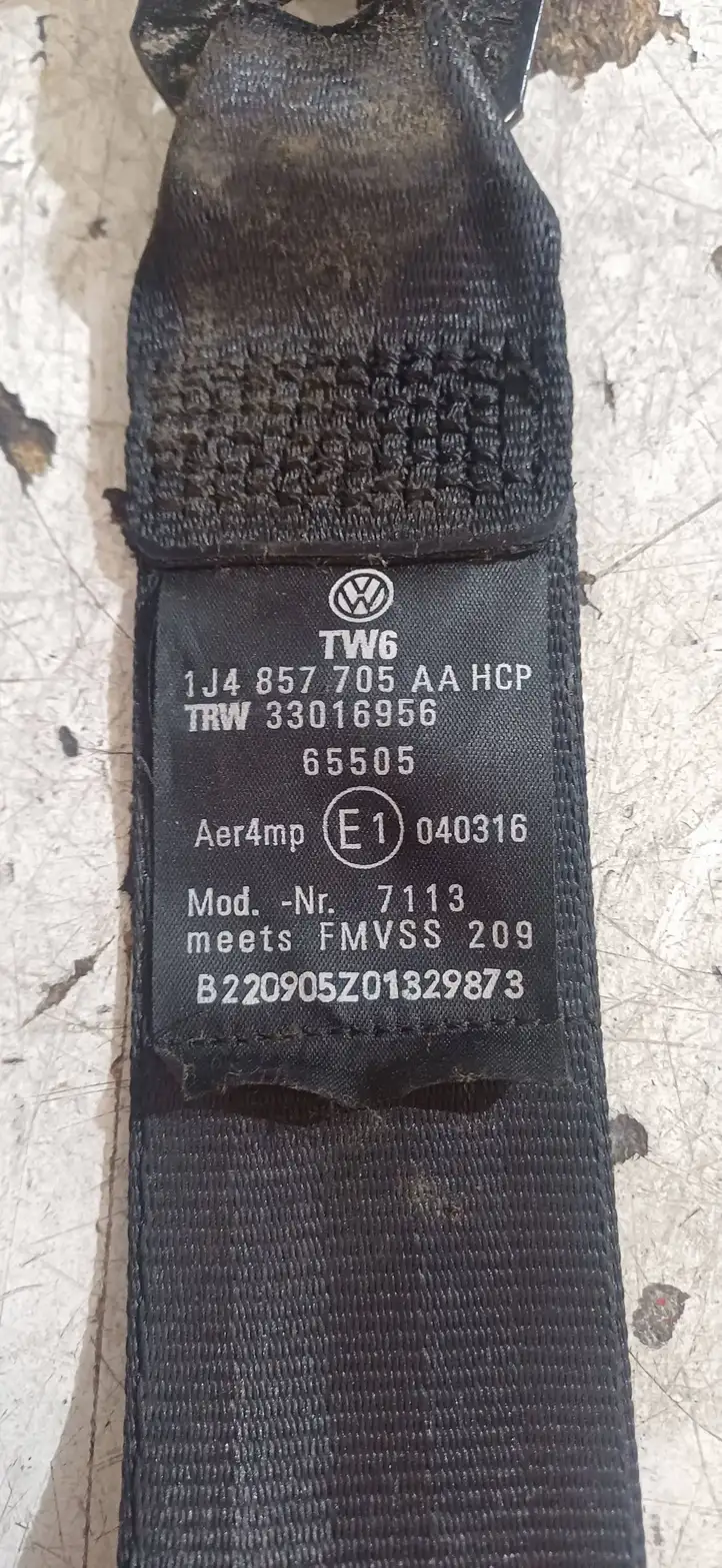 Volkswagen Golf IV (1998 - 2005) 1J4857705AA Передний ремень безопасности — фото 4