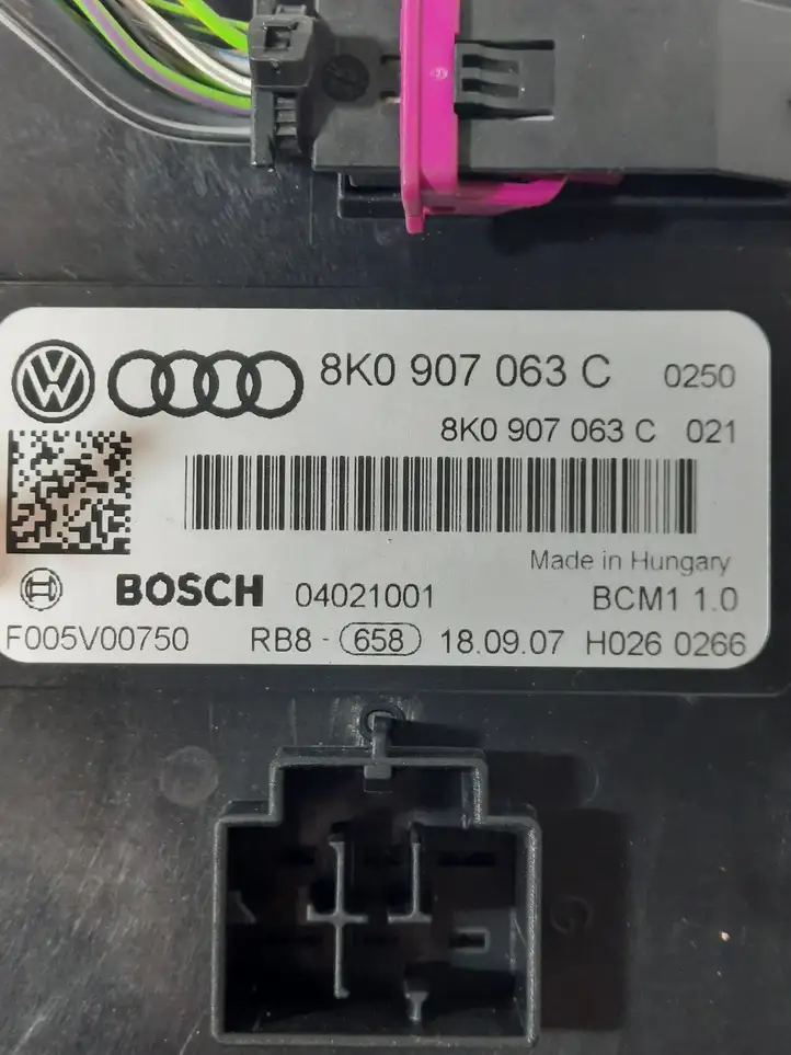 Audi A5 8T 8F (2007 - 2011) 8K0907063C Модуль комфорта — фото 2