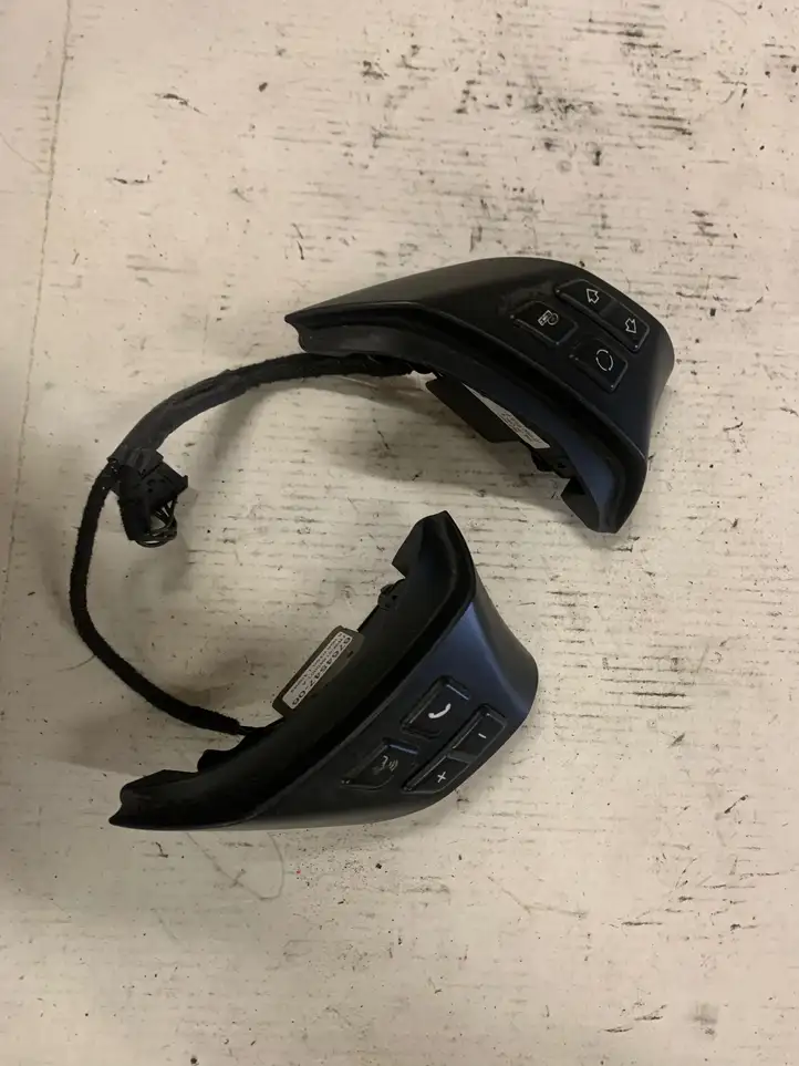 BMW 3 E90 E91 (2005 - 2012) 6764547 Кнопки на рулевом колесе — фото 5