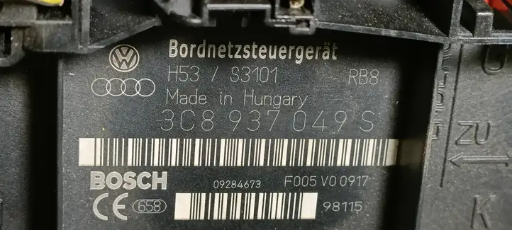 Volkswagen Jetta V (2005 - 2010) 3C8937049S Модуль комфорта — фото 3